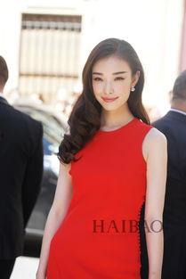 巴黎女明星网红是谁,揭秘巴黎女明星网红的璀璨魅力