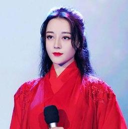 明星网红们穿古代衣服,明星网红古风服饰潮流解析