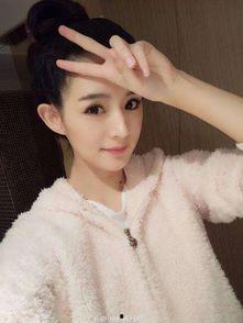 拍明星网友的女网红,揭秘女网红与明星的幕后互动瞬间