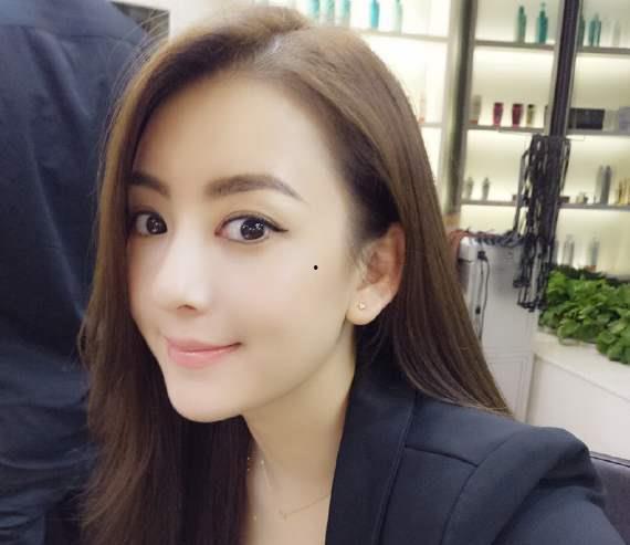 周扬青明星网红差别,明星与草根的差异化生活揭秘