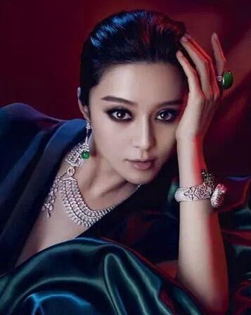 明星网红戴卡地亚戒指图片,奢华魅力尽展风采