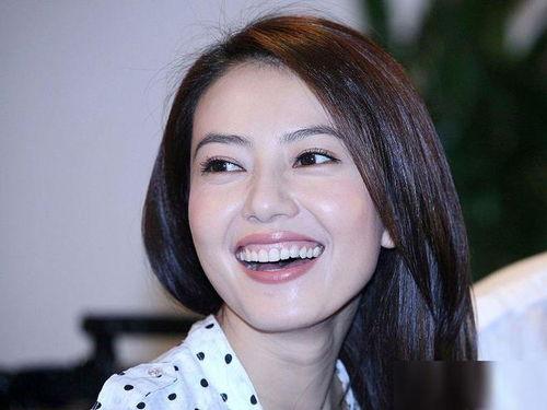 哈尔滨女明星网红是谁,网络红人界的璀璨之星