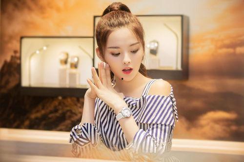 明星网红吃辣粽视频,明星网红挑战吃辣粽，辣度大揭秘！